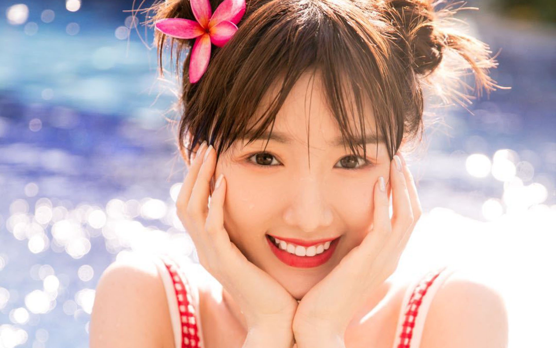 世界青年电竞大赛上海战队荣耀捧杯，2020世界电竞赛