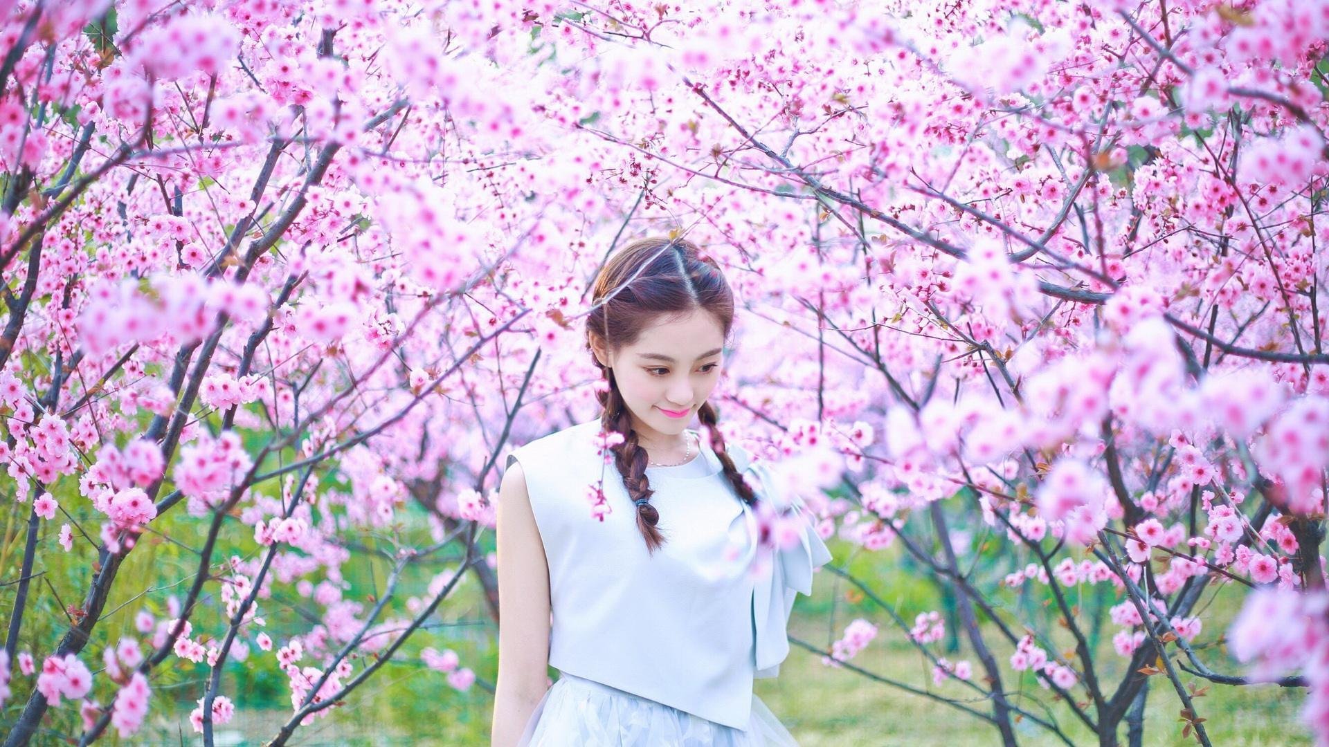 “六人制袋棍球赛场:东部新区展现极限速度与灵活性”